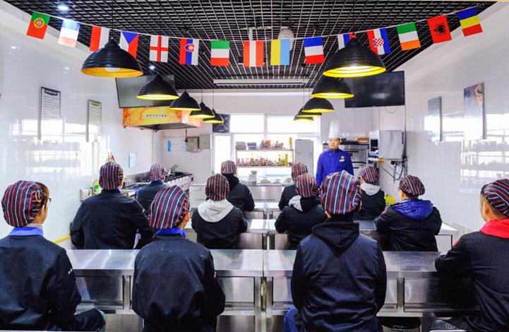 如何做好一名西餐廚師呢？